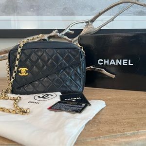 Vintage 1993 CHANEL camera bag